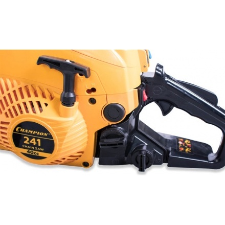 Бензопила цепная Champion A241-16 + подарочный набор Бензопила цепная Champion A241-16 + подарочный набор