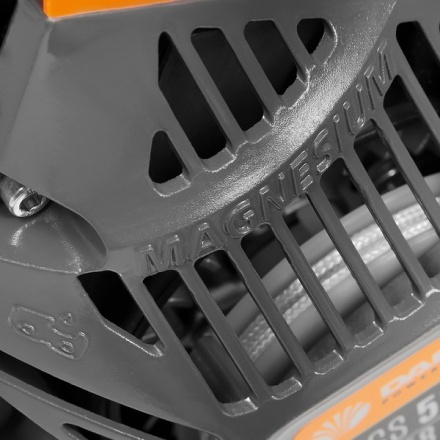 Бензопила цепная Daewoo Power DACS 5820XT Бензопила цепная Daewoo Power DACS 5820XT