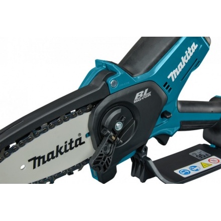 Пила цепная аккумуляторная Makita UC100DWA Пила цепная аккумуляторная Makita UC100DWA