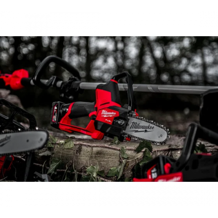 Пила цепная аккумуляторная Milwaukee M12FHS-602X Fuel Пила цепная аккумуляторная Milwaukee M12FHS-602X Fuel