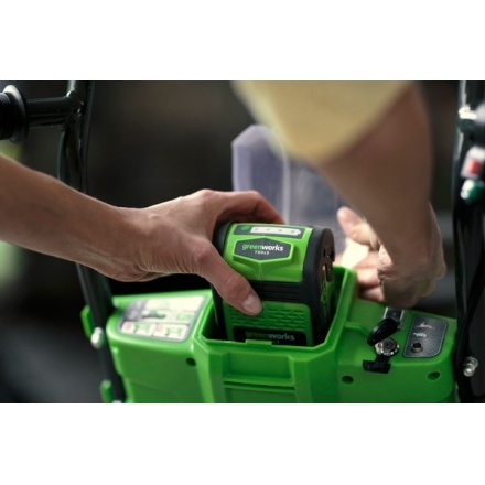 Тележка аккумуляторная садовая Greenworks G40GCK4 (7400007UB) Тележка аккумуляторная садовая Greenworks G40GCK4 (7400007UB)