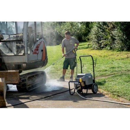 Мойка высокого давления Karcher HD 6/15-4 M Classic / 1.367-900.0 Мойка высокого давления Karcher HD 6/15-4 M Classic / 1.367-900.0