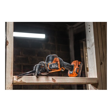 Сабельная пила AEG Powertools BUS18SBL-0 / 4935479662 (без батареи) Сабельная пила AEG Powertools BUS18SBL-0 / 4935479662 (без батареи)