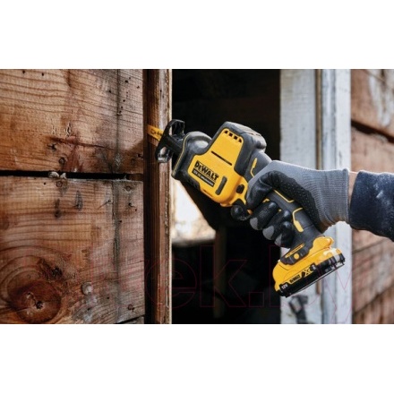 Сабельная пила DeWalt DCS312NT Сабельная пила DeWalt DCS312NT