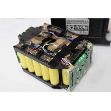 Аккумулятор для электроинструмента Greenworks GC82B25 (2914907) Аккумулятор для электроинструмента Greenworks GC82B25 (2914907)