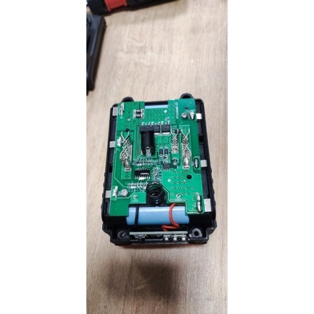 Аккумулятор для электроинструмента Watt 18V 4.0 Ah Li-Ion (1.018.000.02) Аккумулятор для электроинструмента Watt 18V 4.0 Ah Li-Ion (1.018.000.02)