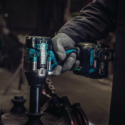 Гайковерт Makita TW007GM201 (с 2-мя АКБ, кейс) Гайковерт Makita TW007GM201 (с 2-мя АКБ, кейс)