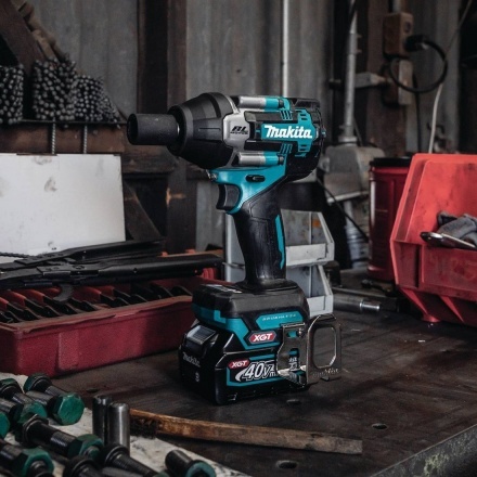 Гайковерт Makita TW007GM201 (с 2-мя АКБ, кейс) Гайковерт Makita TW007GM201 (с 2-мя АКБ, кейс)