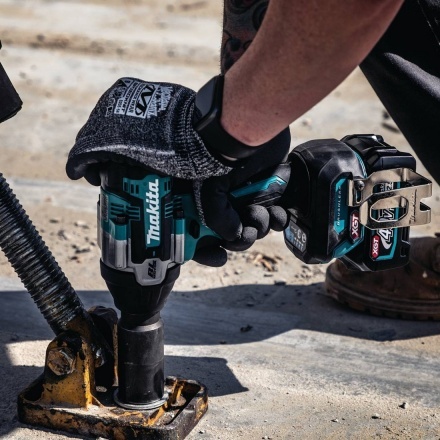 Гайковерт Makita TW007GM201 (с 2-мя АКБ, кейс) Гайковерт Makita TW007GM201 (с 2-мя АКБ, кейс)