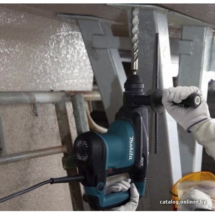 Перфоратор Makita HR3210C Перфоратор Makita HR3210C