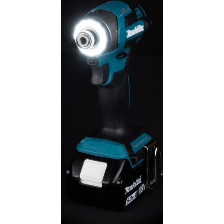 Винтоверт Makita DTD173RFJ (с 2-мя АКБ, кейс) Винтоверт Makita DTD173RFJ (с 2-мя АКБ, кейс)