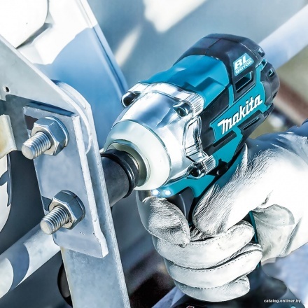 Гайковерт Makita DTW285RTK (с 1-им АКБ, кейс) Гайковерт Makita DTW285RTK (с 1-им АКБ, кейс)