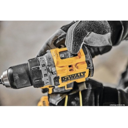 Дрель-шуруповерт DeWalt DCD800NT (без АКБ, кейс) Дрель-шуруповерт DeWalt DCD800NT (без АКБ, кейс)