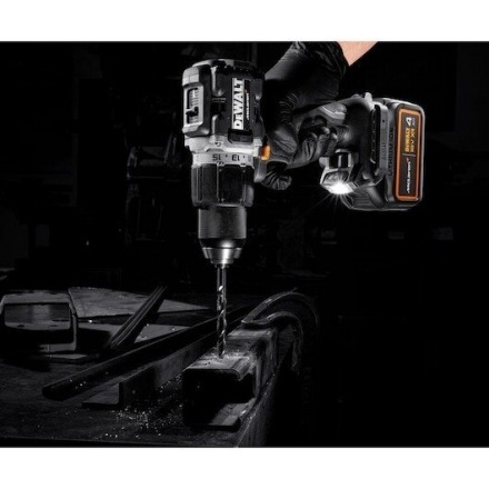 Ударная дрель-шуруповерт DeWalt DCD85MM1T-QW (с 1-м АКБ, кейс) Ударная дрель-шуруповерт DeWalt DCD85MM1T-QW (с 1-м АКБ, кейс)