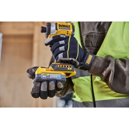 Винтоверт DeWalt DCF860N (без АКБ) Винтоверт DeWalt DCF860N (без АКБ)