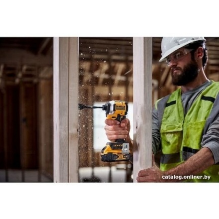 Винтоверт DeWalt DCF850P2T (с 2-мя АКБ 5 Ач, кейс) Винтоверт DeWalt DCF850P2T (с 2-мя АКБ 5 Ач, кейс)