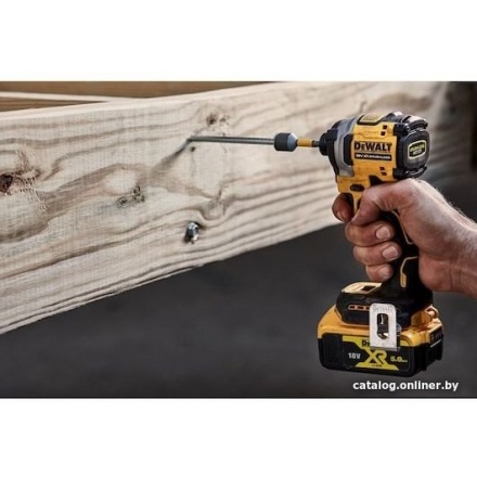 Винтоверт DeWalt DCF850P2T (с 2-мя АКБ 5 Ач, кейс) Винтоверт DeWalt DCF850P2T (с 2-мя АКБ 5 Ач, кейс)