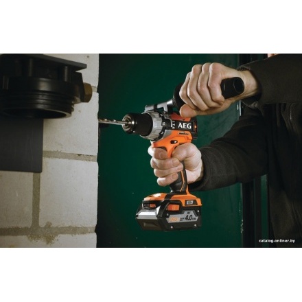 Ударная дрель-шуруповерт AEG Powertools BSB 18C2BL LI-402C 4935464097 (с 2-мя АКБ, кейс) Ударная дрель-шуруповерт AEG Powertools BSB 18C2BL LI-402C 4935464097 (с 2-мя АКБ, кейс)