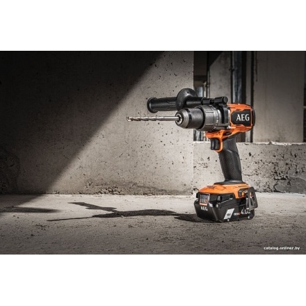 Ударная дрель-шуруповерт AEG Powertools BSB 18C3BL-402C 4935478938 (с 2-мя АКБ 4 Ач, кейс) Ударная дрель-шуруповерт AEG Powertools BSB 18C3BL-402C 4935478938 (с 2-мя АКБ 4 Ач, кейс)