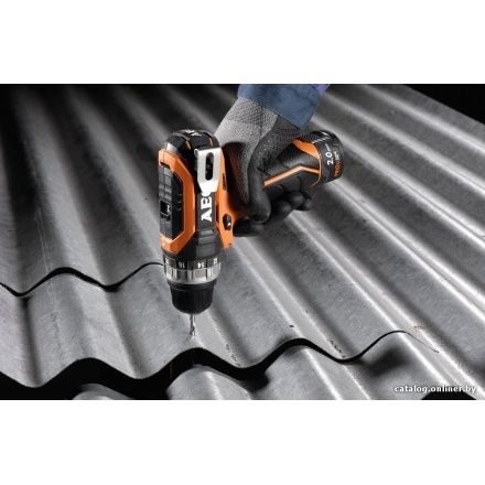 Дрель-шуруповерт AEG Powertools BS 12C2 LI-202C 4935447867 (с 2-мя АКБ) Дрель-шуруповерт AEG Powertools BS 12C2 LI-202C 4935447867 (с 2-мя АКБ)