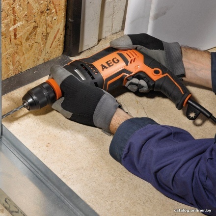 Ударная дрель AEG Powertools SBE 750 RE (4935442850) Ударная дрель AEG Powertools SBE 750 RE (4935442850)
