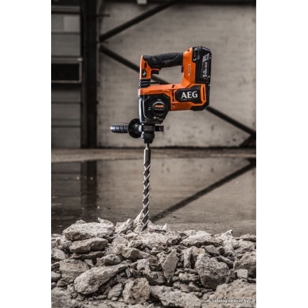 Перфоратор AEG Powertools BBH18BL2-502C 4935492343 (с 2-мя АКБ, кейс) Перфоратор AEG Powertools BBH18BL2-502C 4935492343 (с 2-мя АКБ, кейс)