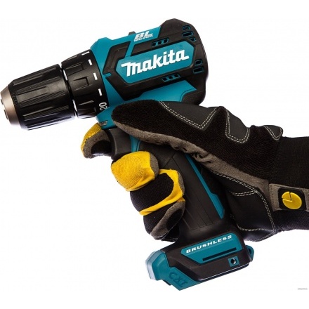 Дрель-шуруповерт Makita DF332DZ Дрель-шуруповерт Makita DF332DZ
