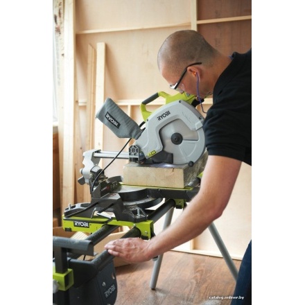 Торцовочная пила Ryobi EMS254L Торцовочная пила Ryobi EMS254L