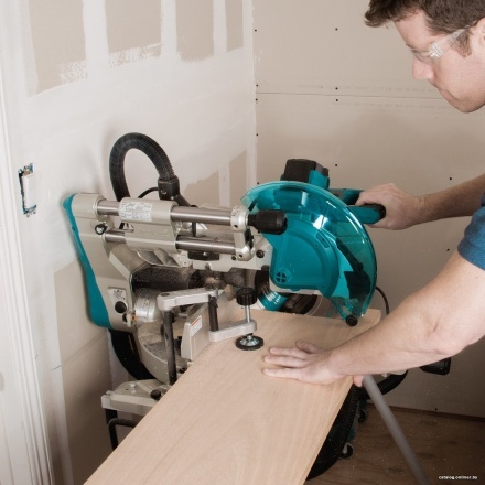 Торцовочная пила Makita LS1019L Торцовочная пила Makita LS1019L