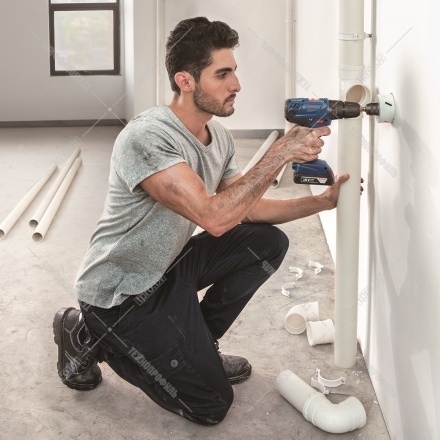 Дрель-шуруповерт аккумуляторная BOSCH GSR 180-LI Professional (06019F8109) Дрель-шуруповерт аккумуляторная BOSCH GSR 180-LI Professional (06019F8109)