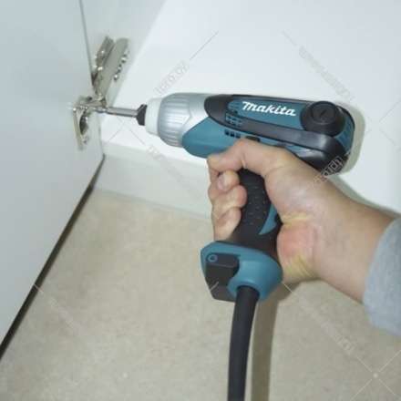 Шуруповерт сетевой Makita TD0101 Шуруповерт сетевой Makita TD0101