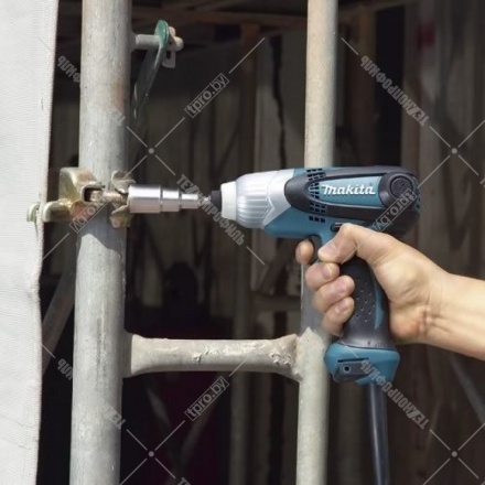 Шуруповерт сетевой Makita TD0101 Шуруповерт сетевой Makita TD0101