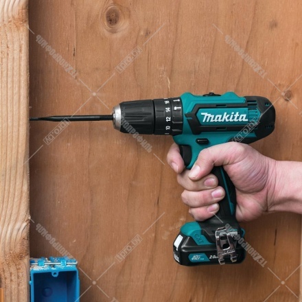 Дрель-шуруповерт аккумуляторная Makita HP333DZ Дрель-шуруповерт аккумуляторная Makita HP333DZ