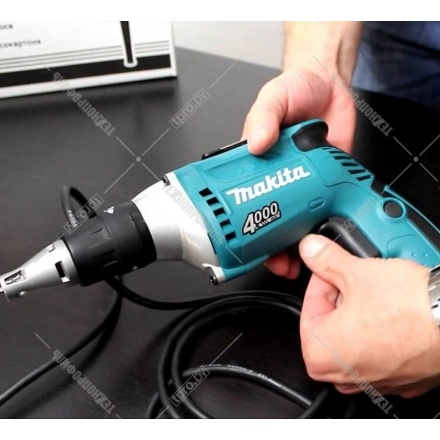 Шуруповерт сетевой Makita FS4000 для гипсокартона Шуруповерт сетевой Makita FS4000 для гипсокартона