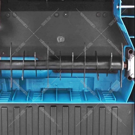 Аэратор-скарификатор электрический MAKITA UV3600 Аэратор-скарификатор электрический MAKITA UV3600