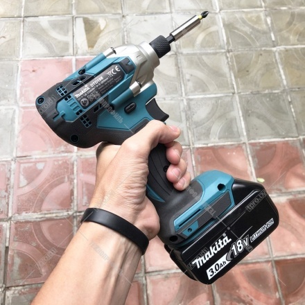 Винтоверт аккумуляторный Makita DTD156Z Винтоверт аккумуляторный Makita DTD156Z