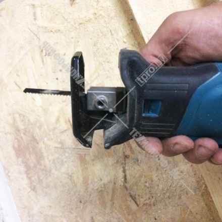 Пила сабельная аккумуляторная DJR185Z (DJR 185 Z) MAKITA Пила сабельная аккумуляторная DJR185Z (DJR 185 Z) MAKITA