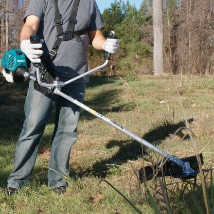 Мотокоса бензиновая MAKITA EM 2650 UH (EM2650UH) Мотокоса бензиновая MAKITA EM 2650 UH (EM2650UH)