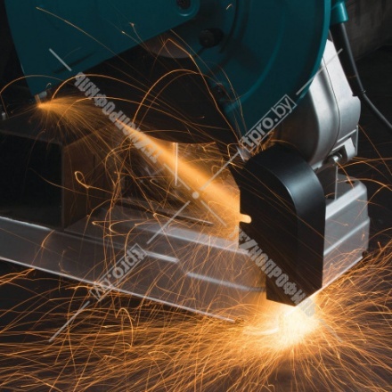 Пила отрезная по металлу Makita LW1400 Пила отрезная по металлу Makita LW1400