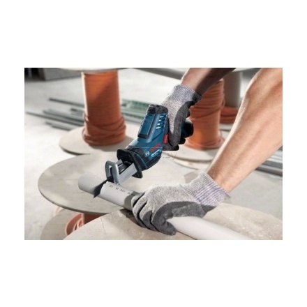 Пила сабельная аккумуляторная BOSCH GSA 12V-14 Professional (0615990M3Z) Пила сабельная аккумуляторная BOSCH GSA 12V-14 Professional (0615990M3Z)