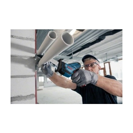 Пила сабельная аккумуляторная BOSCH GSA 12V-14 Professional (0615990M3Z) Пила сабельная аккумуляторная BOSCH GSA 12V-14 Professional (0615990M3Z)