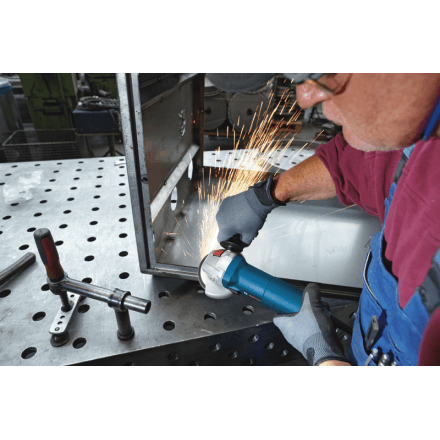 Угловая шлифмашина BOSCH GWS 9-125 Угловая шлифмашина BOSCH GWS 9-125