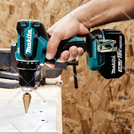 Дрель-шуруповерт аккумуляторная Makita DDF485Z Дрель-шуруповерт аккумуляторная Makita DDF485Z