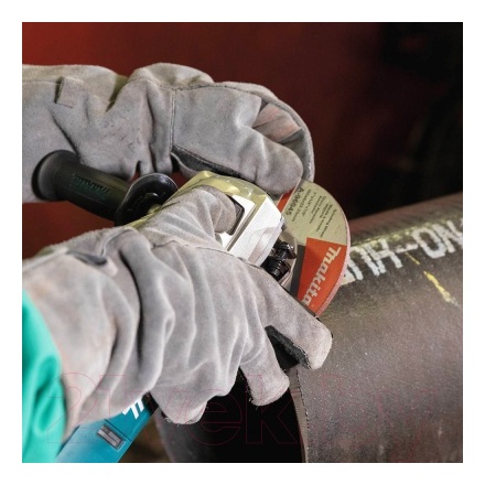 Профессиональная угловая шлифмашина Makita GA9082 Профессиональная угловая шлифмашина Makita GA9082