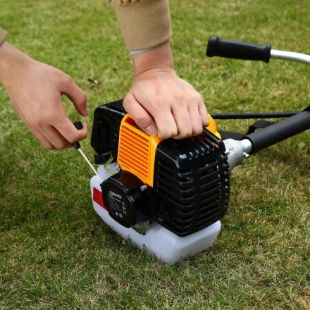 Триммер бензиновый DEKO DKTR52 Триммер бензиновый DEKO DKTR52
