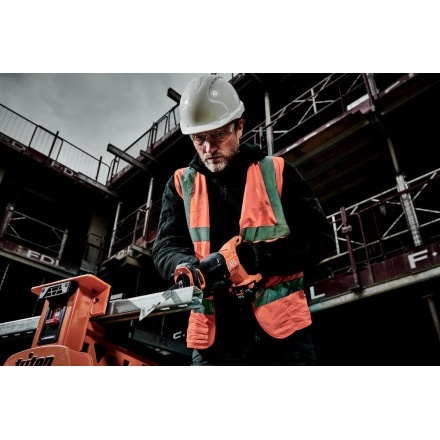 Пила сабельная аккумуляторная AEG BUS 18C2-0 (без батареи) Пила сабельная аккумуляторная AEG BUS 18C2-0 (без батареи)