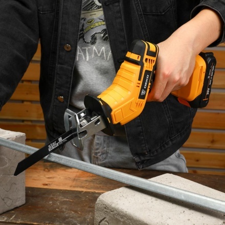 Пила сабельная аккумуляторная DEKO DKRS20-Li 063-4311 Пила сабельная аккумуляторная DEKO DKRS20-Li 063-4311