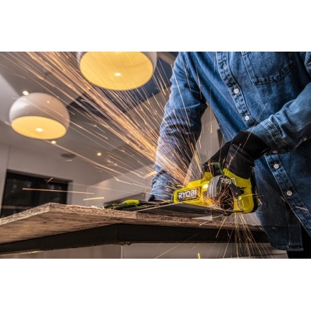 Пила циркулярная аккумуляторная Ryobi HP RCT18C-0 (без батареи) Пила циркулярная аккумуляторная Ryobi HP RCT18C-0 (без батареи)