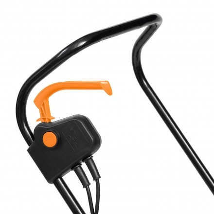 Аэратор-скарификатор электрический DAEWOO DSC 1500E Аэратор-скарификатор электрический DAEWOO DSC 1500E