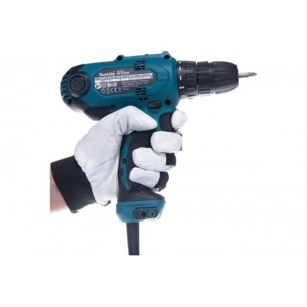 Дрель-шуруповерт сетевая Makita DF0300 Дрель-шуруповерт сетевая Makita DF0300